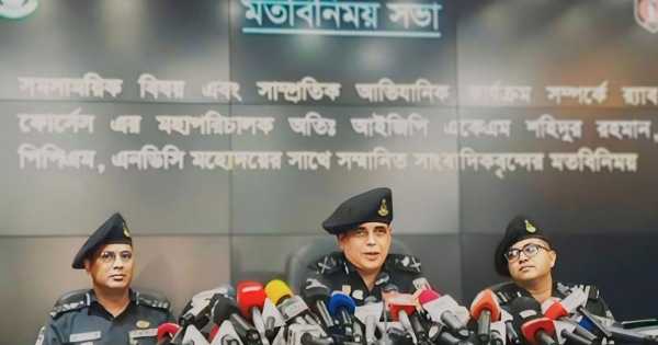 কারো নির্দেশে গুম ও খুনে জড়িত হবে না র‍্যাব মতবিনিময় সভায় ডিজি একেএম শহিদুর রহমান