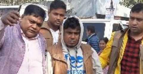 ময়মনসিংহে ডিবি’র অভিযানে ৭শত পিস ইয়াবাসহ গ্রেফতার-১