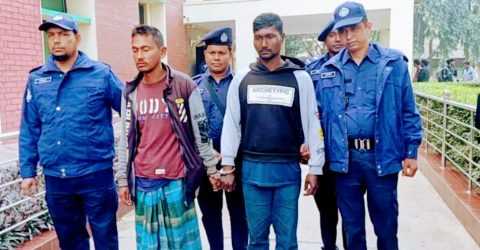 নওগাঁ মহাদেবপুরে ডাকাতির সময় গৃহবধূকে গনধর্ষণ গ্রেফতার ৭