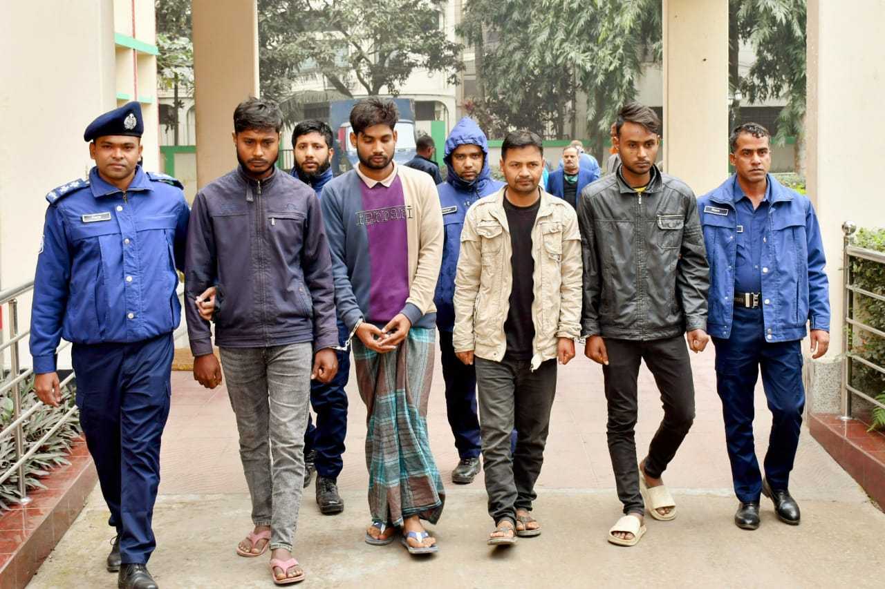 নওগাঁ বদলগাছি উপজেলায় ডাকাতির ঘটনায় ০৭ জনকে গ্রেফতার  করেছে পুলিশ।