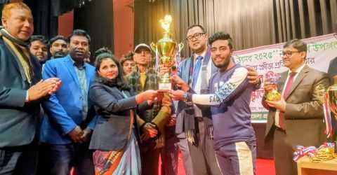 নওগাঁ তারুন্যের উৎসব ২০২৫ উৎযাপন উপলক্ষে জেলা প্রশাসনের উদ্যোগে পুরস্কার বিতরণ