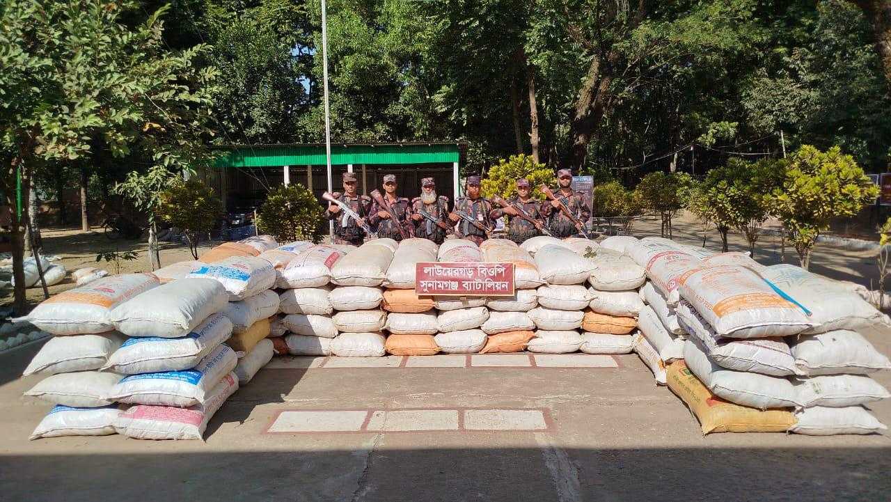 তাহিরপুর সীমান্তে ১৮ লাখ টাকার ভারতীয় ফুসকা জব্দ