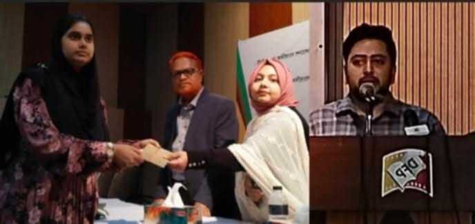 জুলাই আন্দোলনে আহত শিক্ষার্থী সাংবাদিক সামিয়া সরকার পেলেন তথ্য মন্ত্রণালয়ের অনুদান