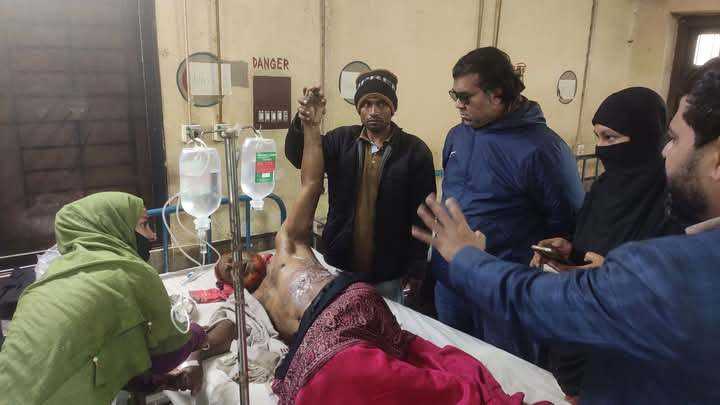 কুড়িগ্রামে দূর্বৃত্তদের এসিড নিক্ষেপে ঝলসে গেলো বাবা ও মেয়ের শরীর
