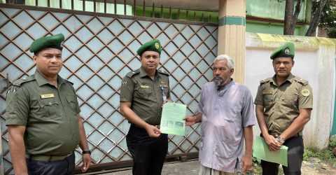 মেহেরপুর জেলা আনসার ও ভিডিপি কার্যালয়ের উদ্যোগে ডেঙ্গুজ্বর প্রতিরোধে করনীয় ও মশক নিধন অভিযান অনিষ্ঠিত।