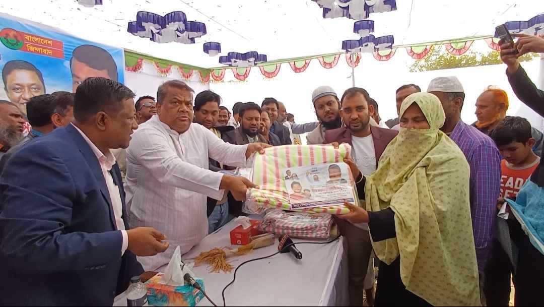 সিরাজদিখান দেশনেত্রী বেগম খালেদা জিয়া’র রোগমুক্তি কামনায় দোয়া ও কম্বল বিতরণ 