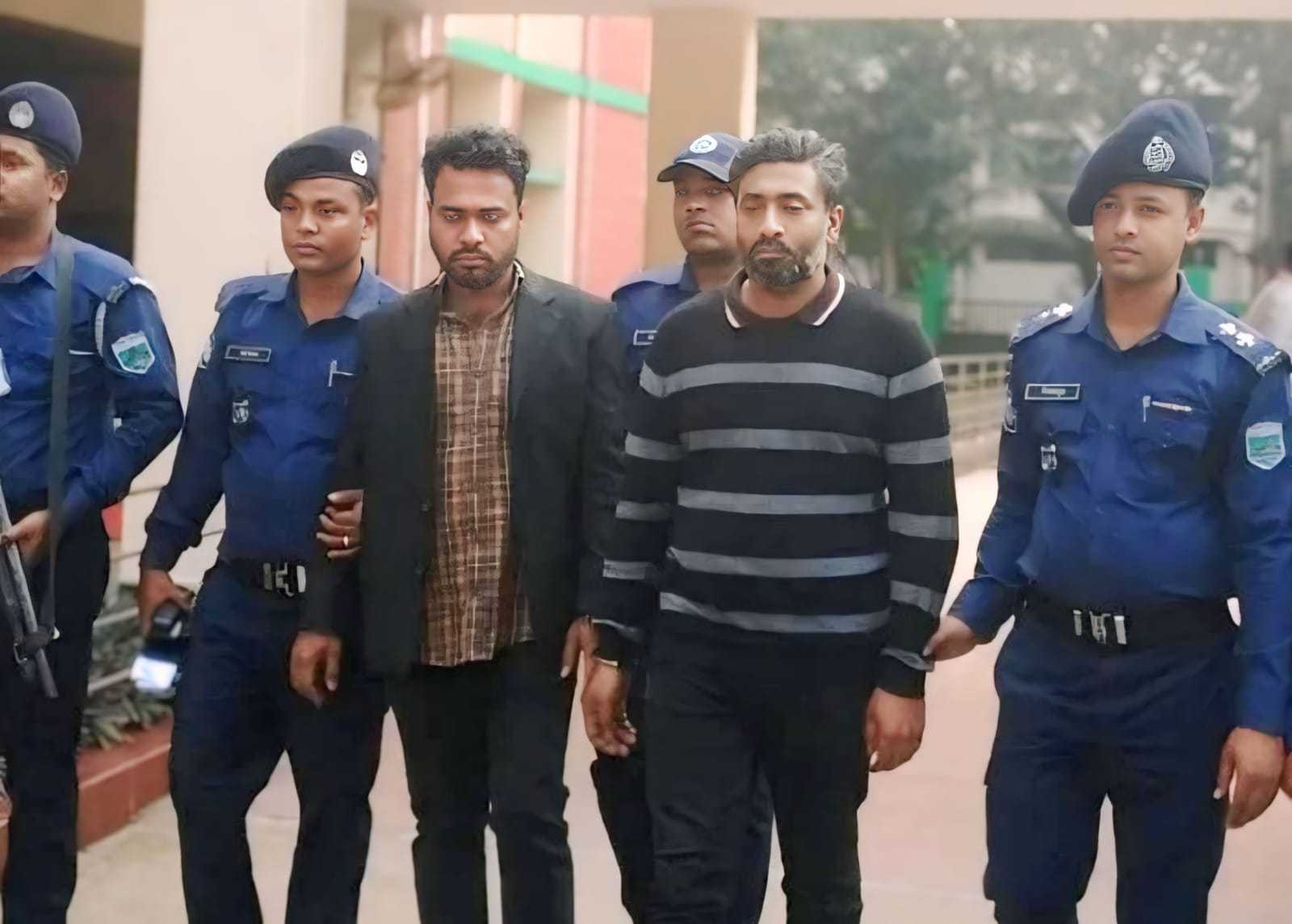 নওগাঁয় পুলিশের অভিযানে ৪ জন ডাকাত আটক