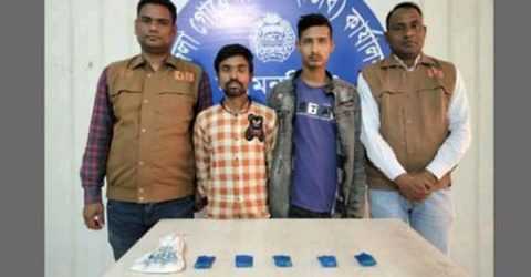 ময়মনসিংহে ডিবি’র অভিযানে ৭শত পিস ইয়াবাসহ গ্রেপ্তার-২