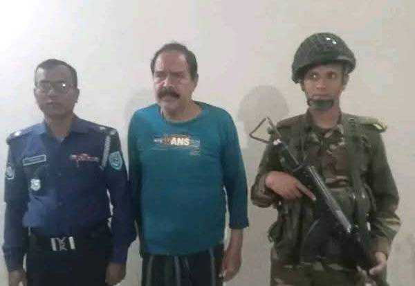 রাজারহাটে ঘড়িয়ালডাঙ্গা ইউনিয়ন পরিষদ চেয়ারম্যান ডেভিল হান্ট যৌথবাহিনীর অভিযানে গ্রেফতার