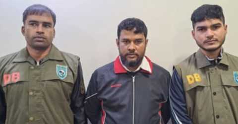 রাজারহাটে ঢাকা আশুলিয়া থানার মামলার আসামী গ্রেফতার