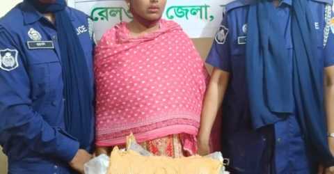 ভৈরবে অভিনব কায়দায়  মাদক পাচারকালে নারী মাদক কারবারি  গ্রেফতার
