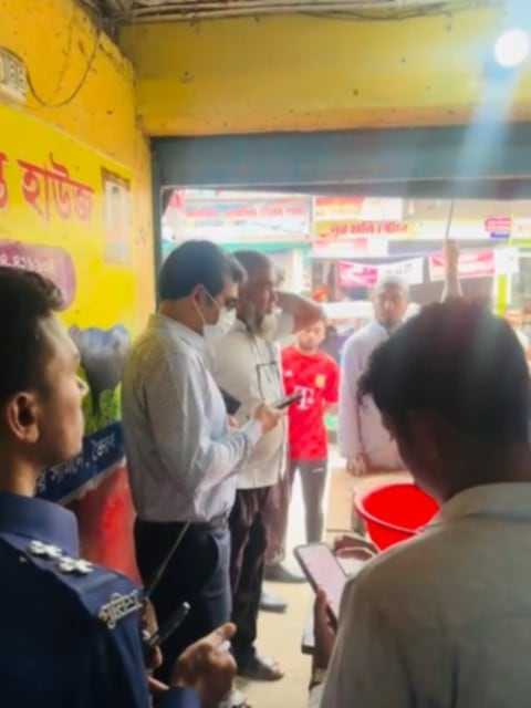 ভৈরবে গাছতলা ঘাট বাজারে গরুর মাংস বিক্রেতাকে এক মাসের জেল ২৫ হাজার টাকা জরিমানা
