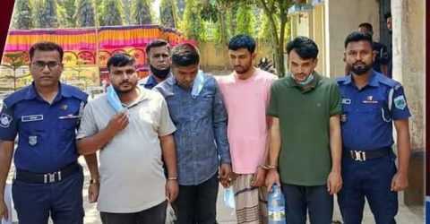 মান্দায় দলবেঁধে এক গৃহবধু ধর্ষণের শিকার হয়েছে এবং ৪-ধর্ষক আটক