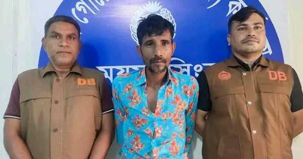ময়মনসিংহে স্পেশাল জজের বাসা থেকে চুরি হওয়া স্বর্ণ ও টাকা উদ্ধারসহ একজন গ্রেফতার