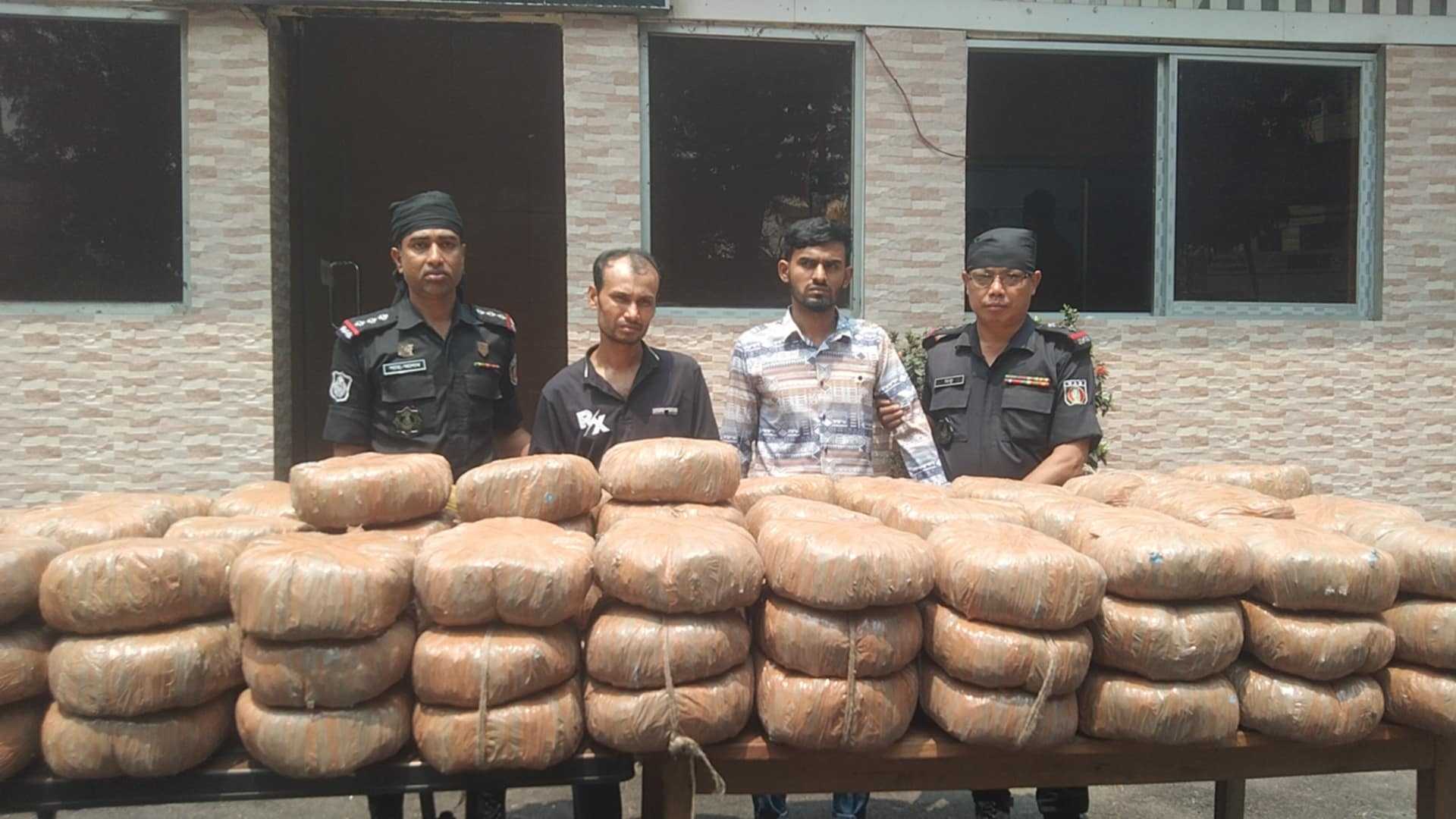 ভৈরবে ৫ মণ গাঁজা সহ ২ মাদক কারবারি  গ্রেফতার