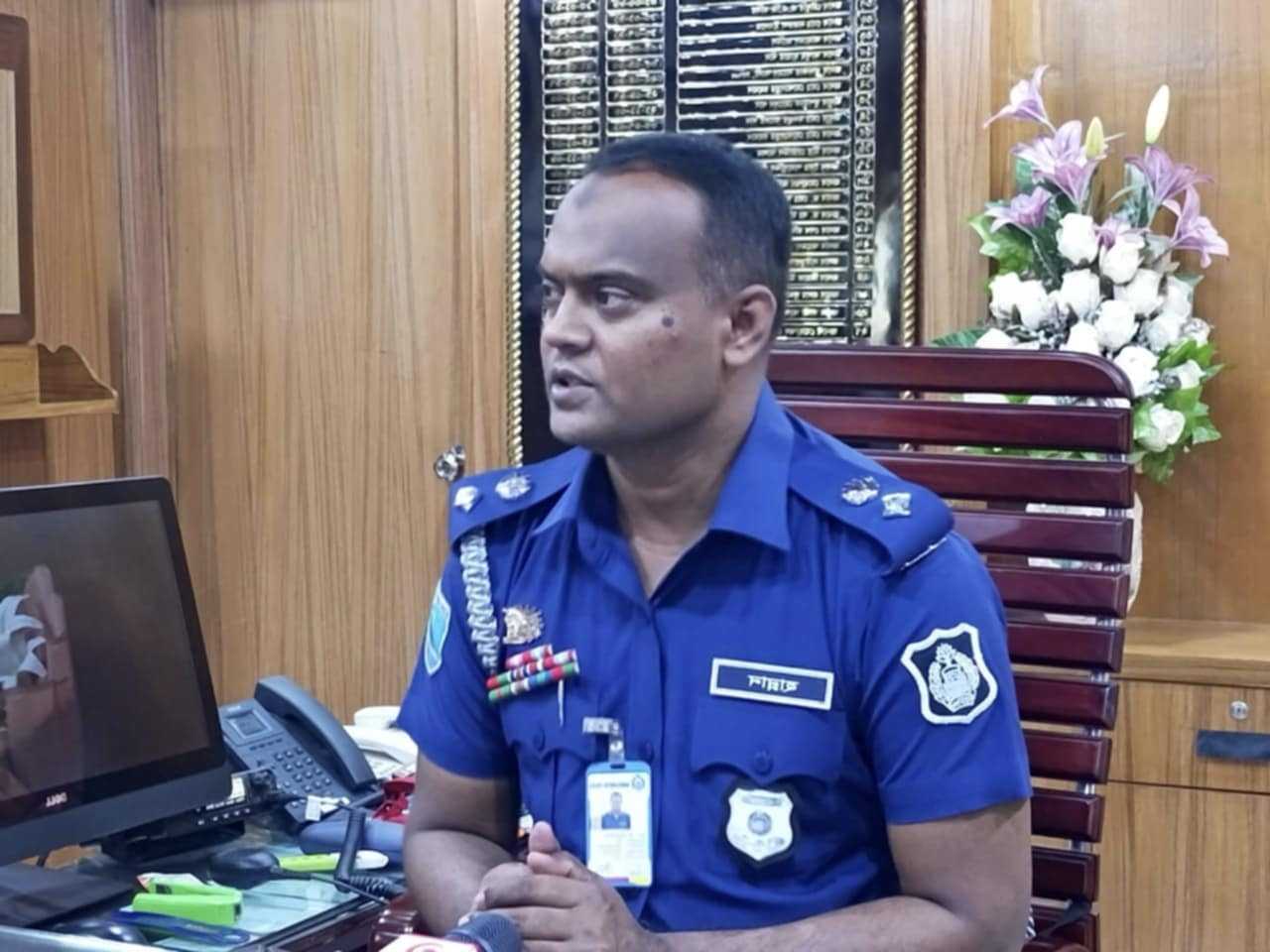 নরসিংদীতে বিপুল পরিমাণ মাদক আলামত গোপন ও দুর্নীতির অভিযোগে ৬ পুলিশ সদস্যের বিরুদ্ধে বিভাগীয় ব্যবস্থা সুপারিশ