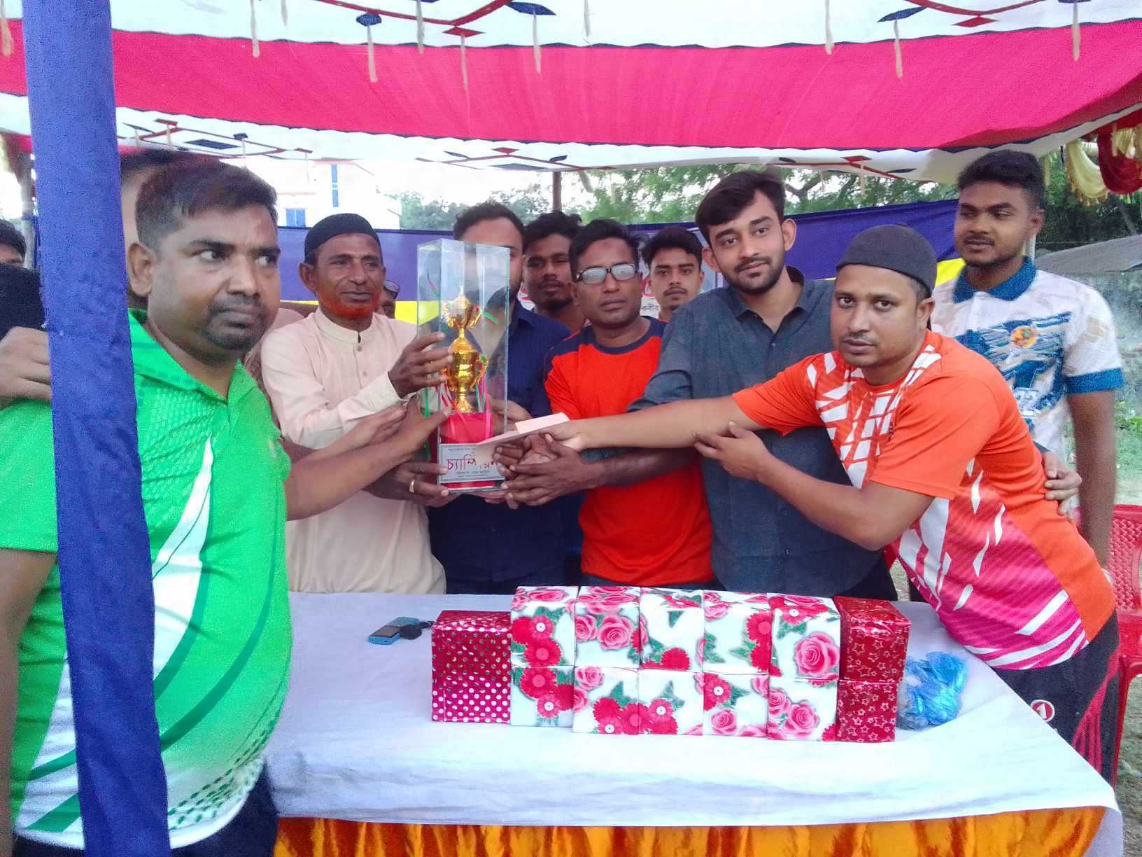 জীবননগরে মহান স্বাধীনতা দিবস ক্রিকেট টুর্নামেন্টে ২০২৫ ফাইনাল খেলা অনুষ্ঠিত 