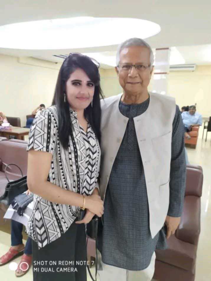 নোবেল বিজয়ী দুনিয়া বিখ্যাত ড.ইউনুসের সাথে পায়েলের সাক্ষাৎ সত্যি হলো ভবিষ্যত বাণী সেই দিনের সেই হাসি আজও মনে পড়ে