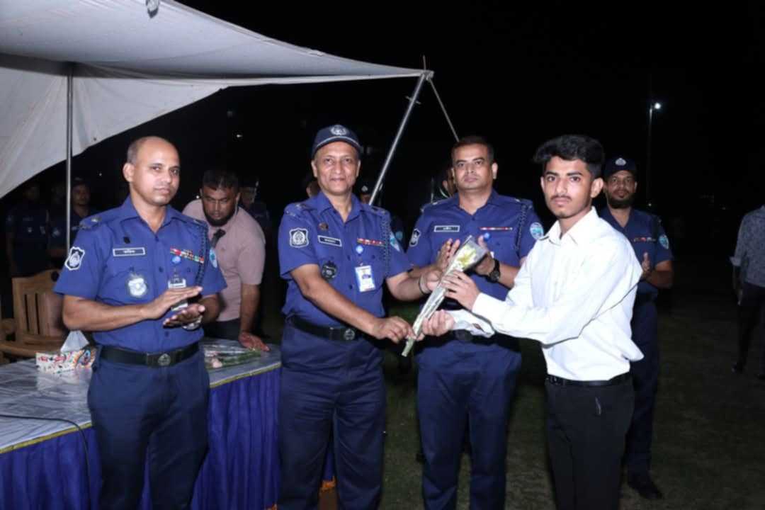 রাঙ্গামাটিতে সম্পূর্ণ মেধা এবং যোগ্যতার ভিত্তিতে পুলিশে চাকরি পেলেন ০৮ জন।