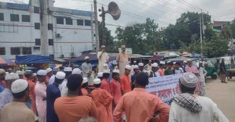 নাটোরে হেযবুত তওহীদের বিরুদ্ধে উসকানিমূলক হ্যান্ডবিল প্রচার-মব রুখে দিতে সক্রিয় প্রশাসন 