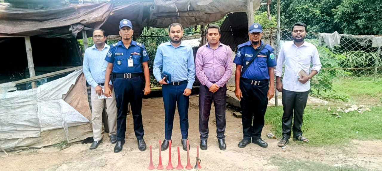 নওগাঁ জেলা প্রশাসকের নির্দেশে শব্দ দূষণ ভাম্রমান আদালত পরিচালনা করা হয়।